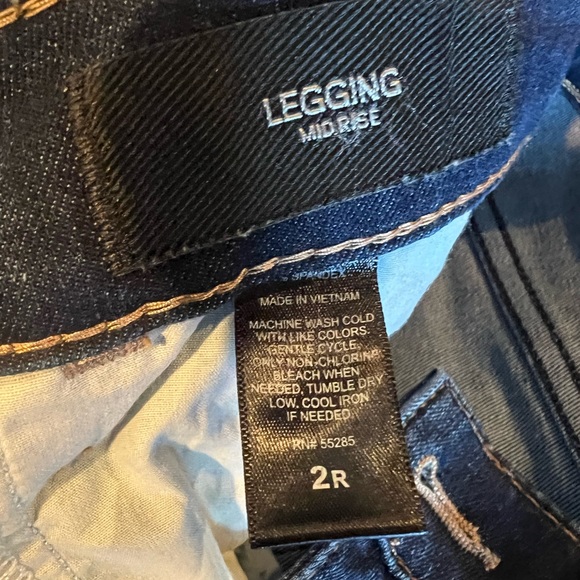 Express Mid Rise Jean Leggings 2R - Picture 3 of 3